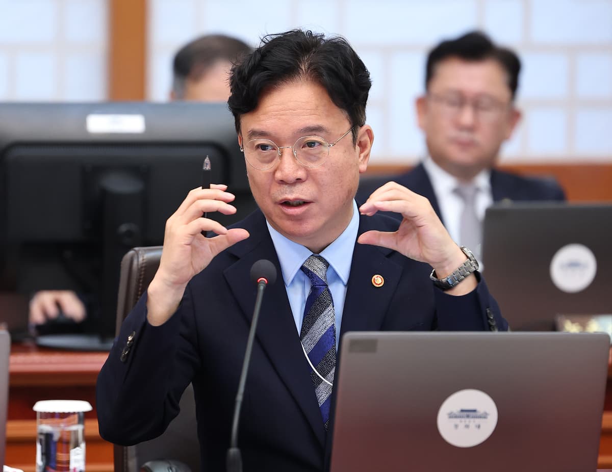 노동부, 청년 일자리에 올인… 내년 예산 사업 절반 ‘신사업’ 개편