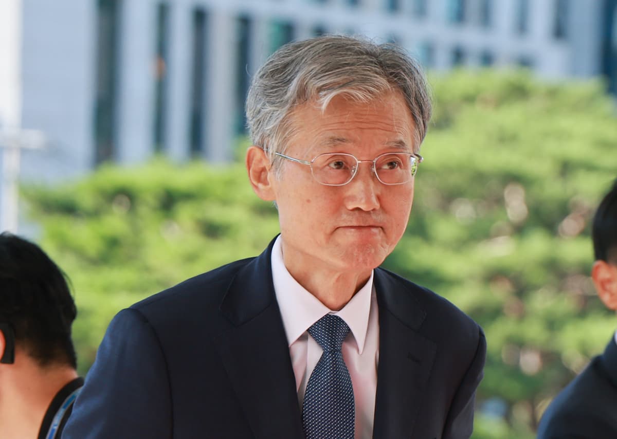 초유의 대법관 재제청…靑·대법원 ‘강대강 대치’ 언제까지 [서초동 야단법석]