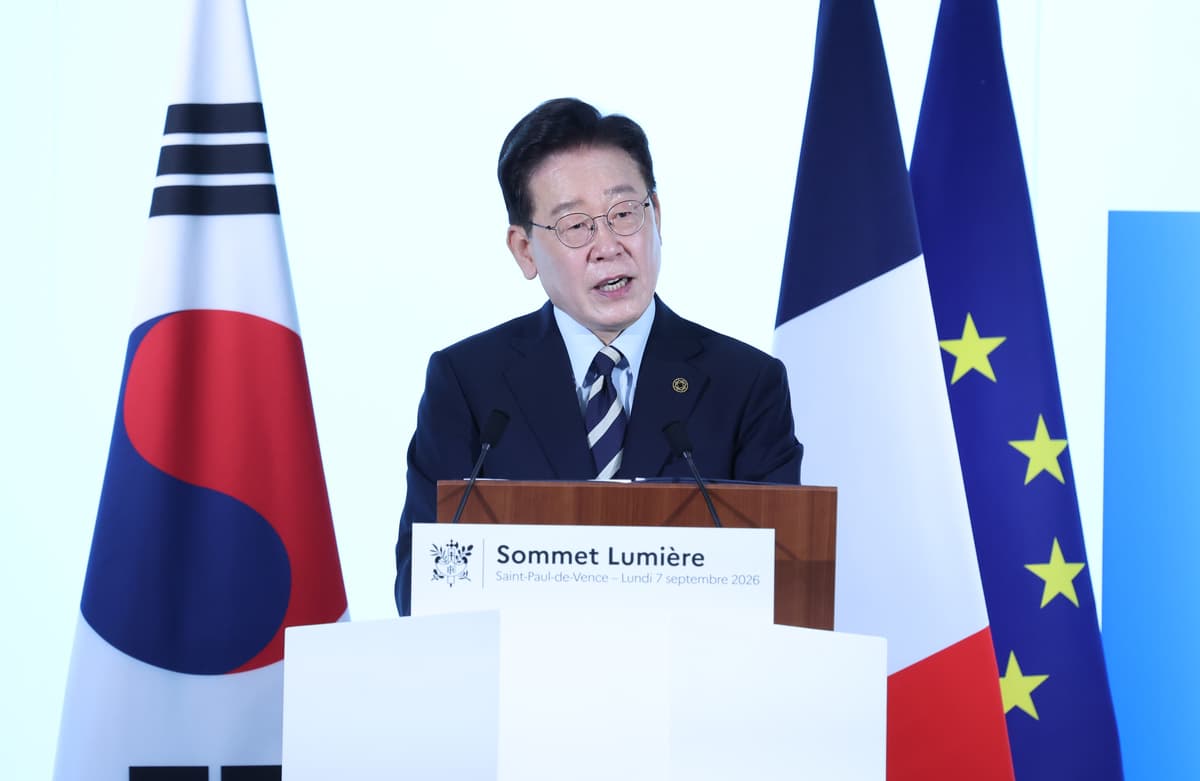 李대통령 “5년간 영화·영상산업에 8000억씩 투자”…‘뤼미에르 선언’ 채택