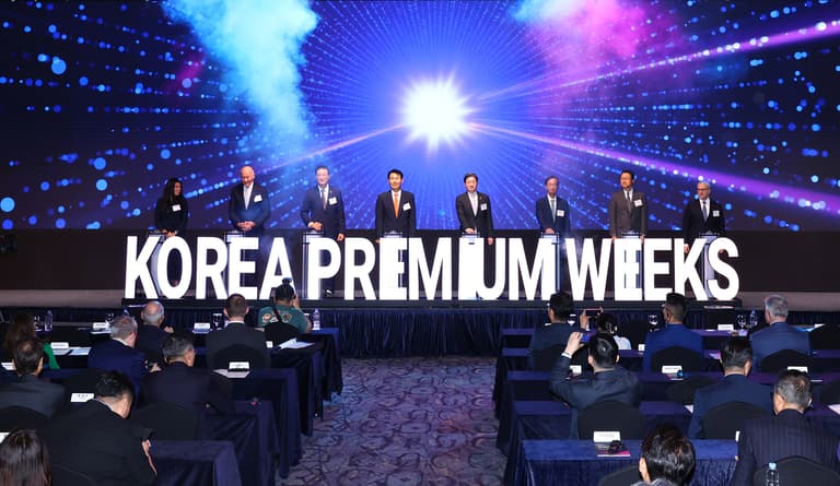 한국에 700억 달러 넣은 운용사가 "배당세 45%는 너무 높다"고 했습니다 💸