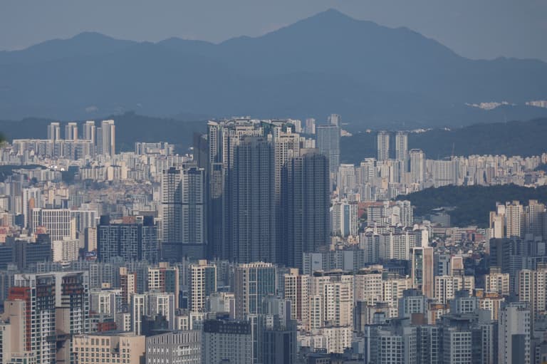 서울 아파트 전세, 둘 중 한 명은 그 집에 그냥 남았습니다 🔒