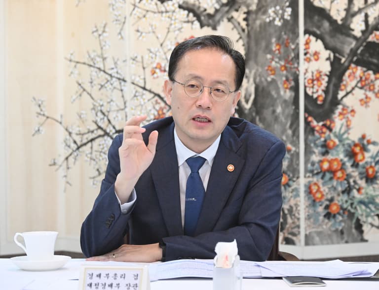 10월 국고채 발행 축소, 세금이 더 걷혀서 나라가 빚을 덜 낸다고? 🧵