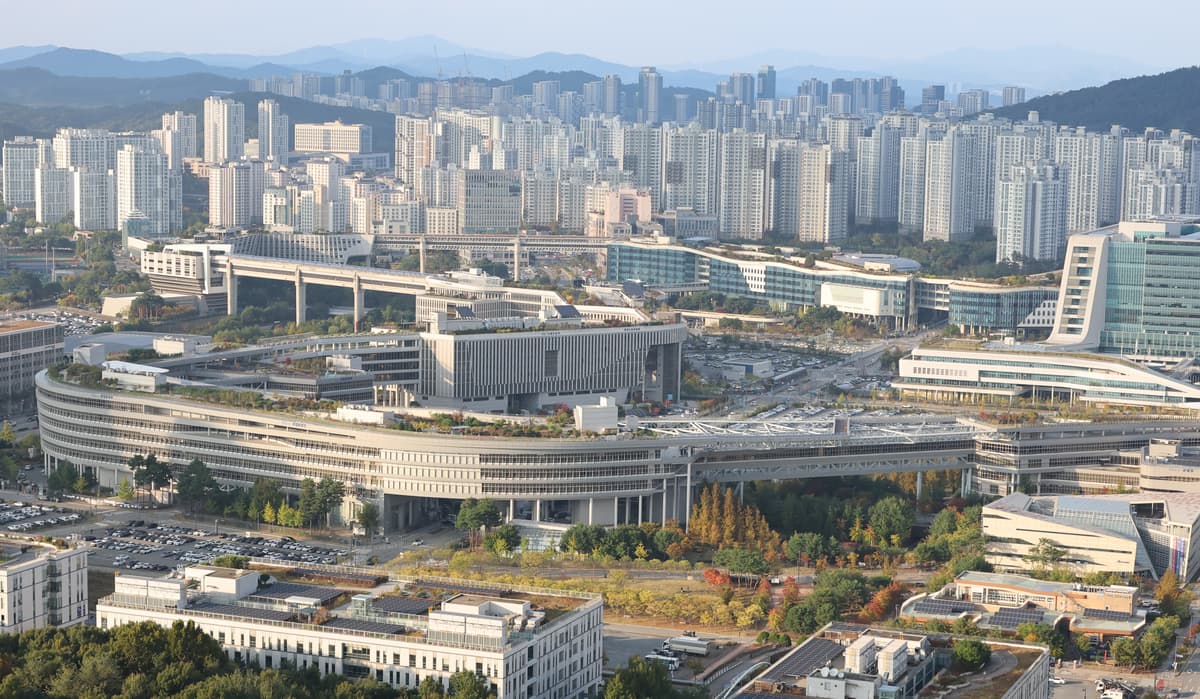 공무원 1만 명 온다, 전세는 뛰고 매매는 눌리다