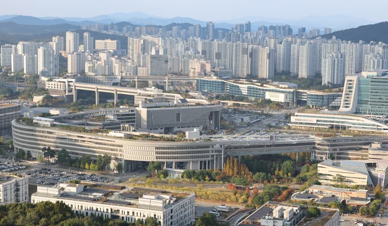 공무원 1만 명 온다, 전세는 뛰고 매매는 눌리다 🚄