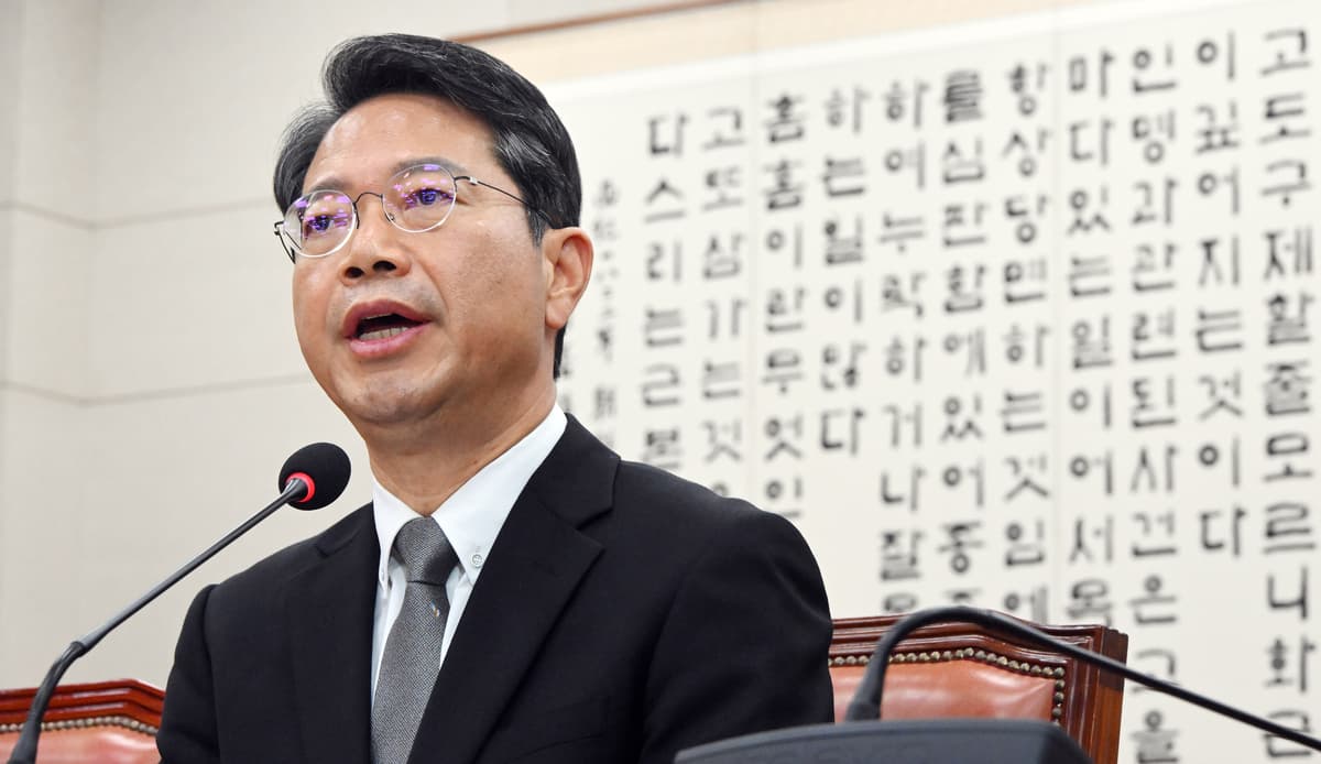 김승원, 물러나면서도 "진실은 포기 안 한다"고 했습니다