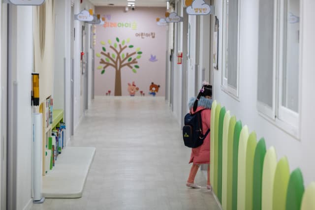 10월 1일부터 네 살 아이 앞에 시험지가 놓이지 않습니다