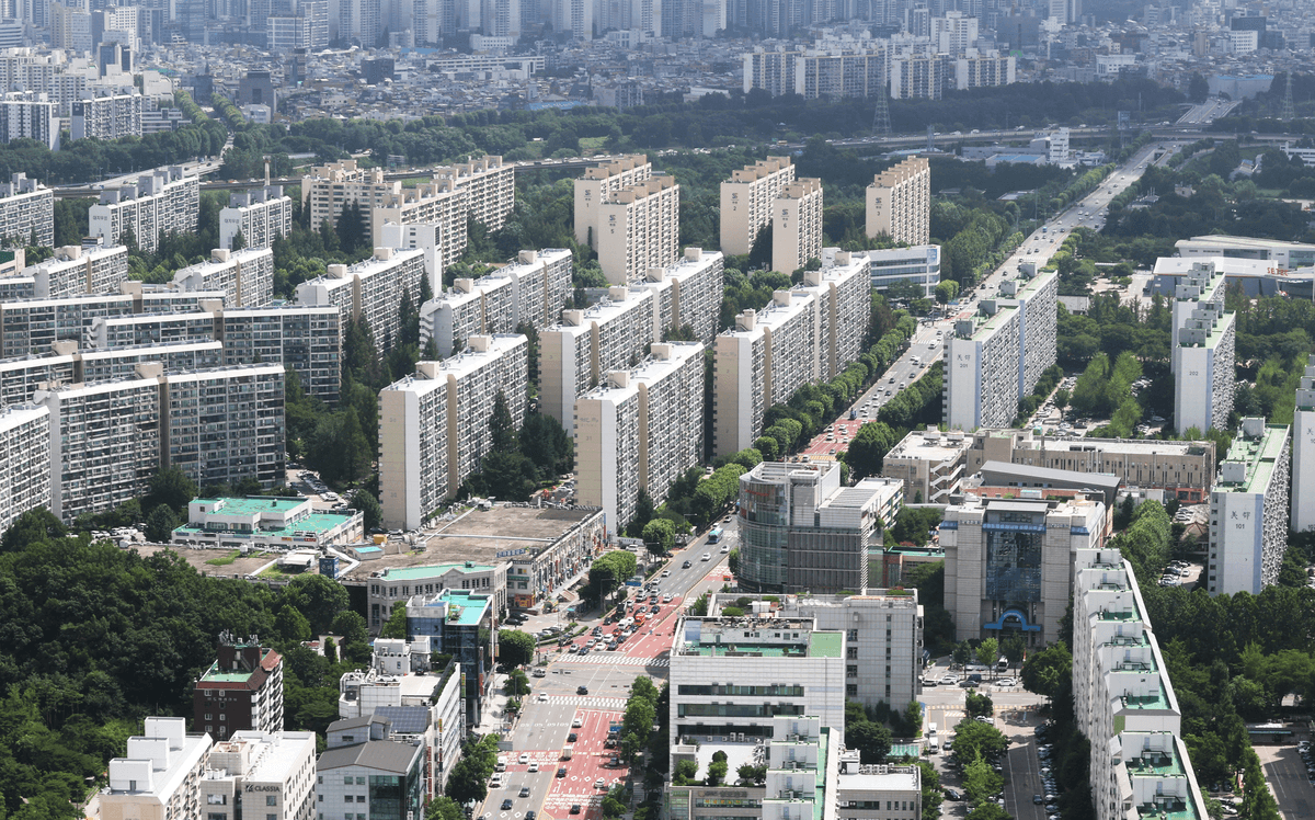 부동산 | 서울 집값 연평균 9.6%, 역대 정부 중 가장 높다고? 🏷️