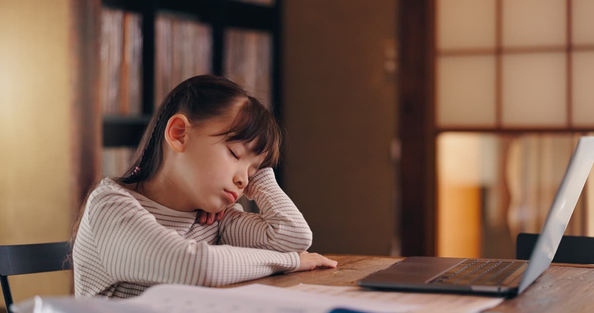 우수한 성적이 ADHD 증상을 가리고, 치료는 약물·디지털 인지훈련 병행이 효과를 높이다